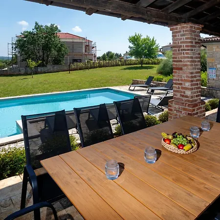 Villa Luna